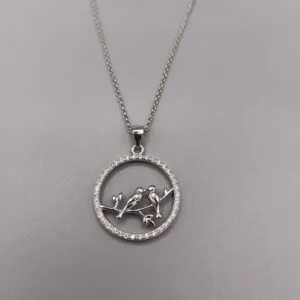 Colgante con pareja de pajaritos con circonitas en plata de ley