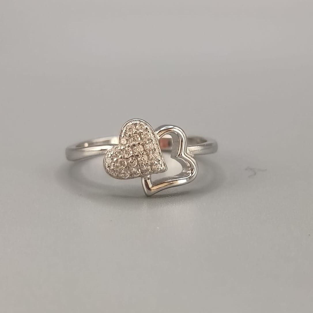 Anillo con circonitas