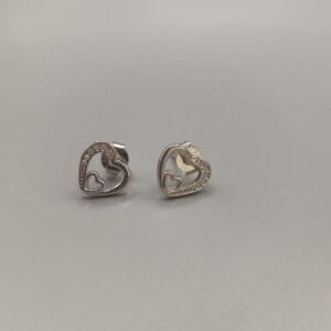 Pendientes de plata de ley de corazones calados