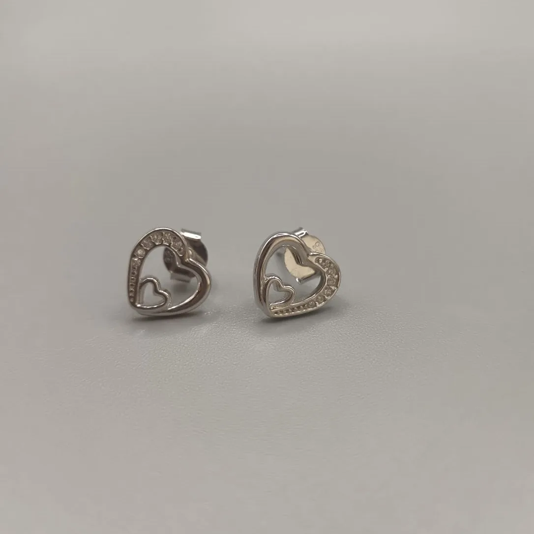 Pendientes de plata de ley de corazones calados
