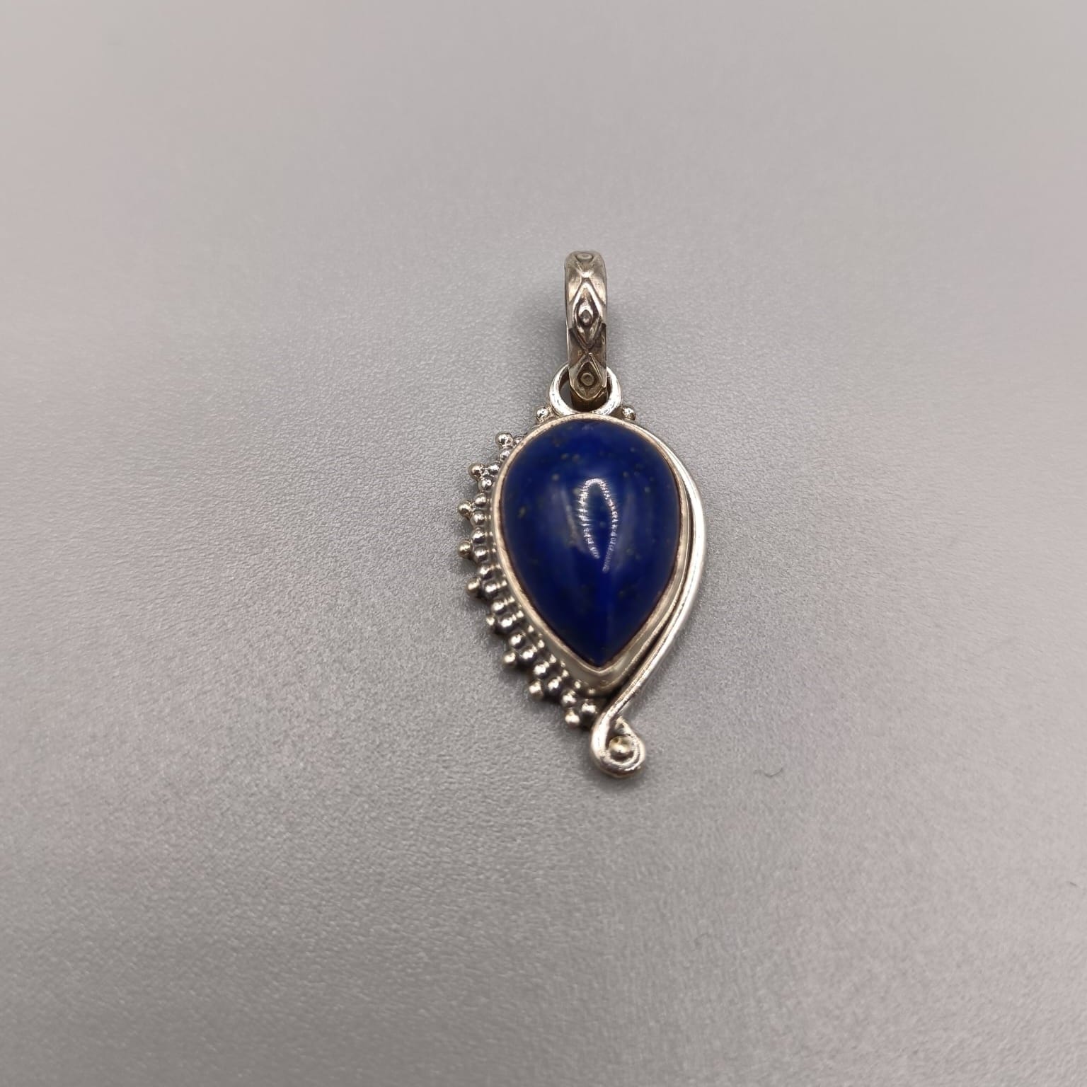 Colgante elegante plata de ley con piedra lapizlazuli ovalado
